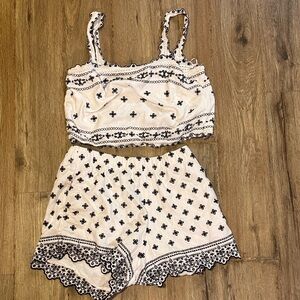 Abercrombie & Fitch Cream and Black Embroidered Shorts